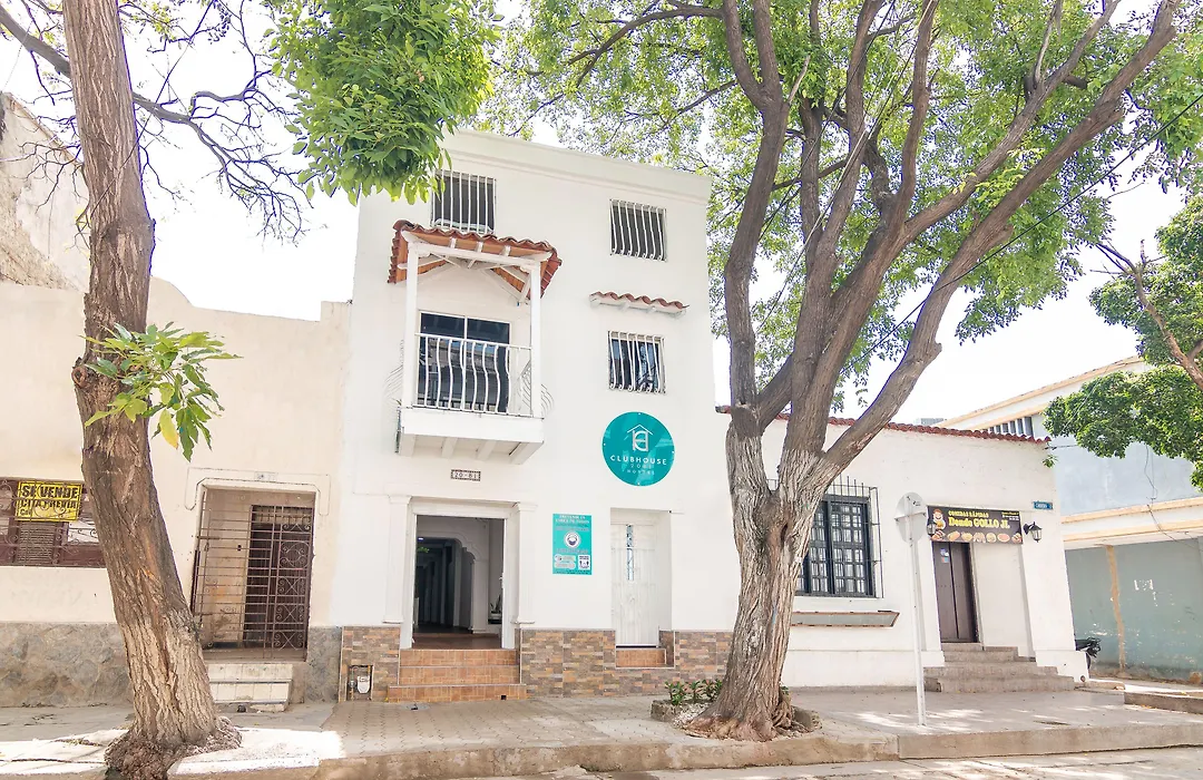 Club House-1